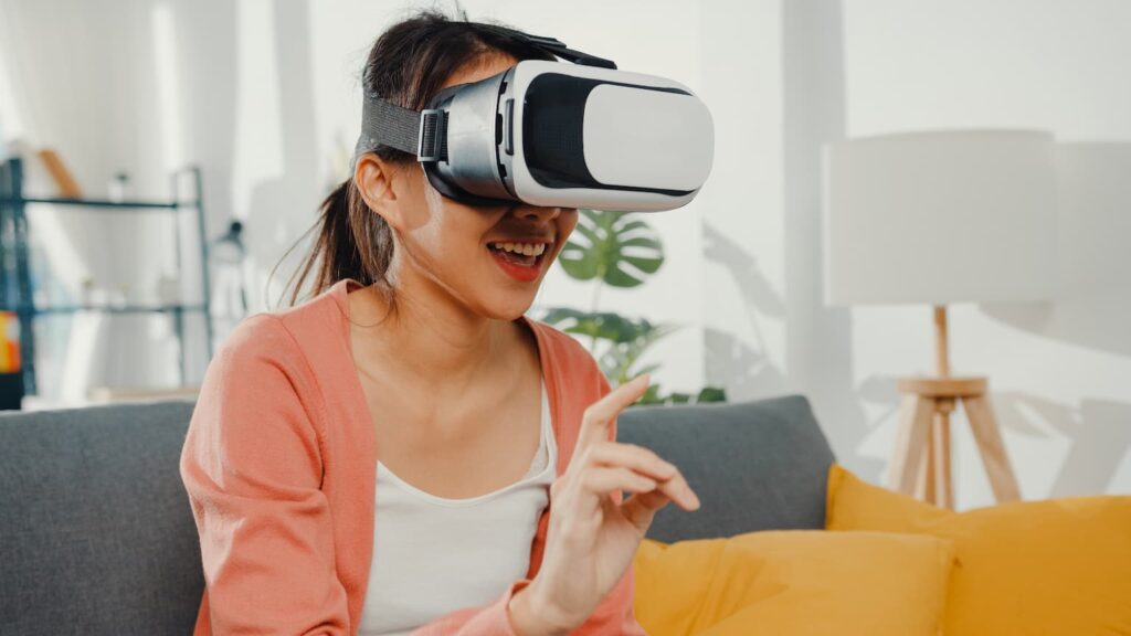 virtual reality vs. augmented reality