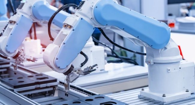 Cobots revolutionizing manufacturing process