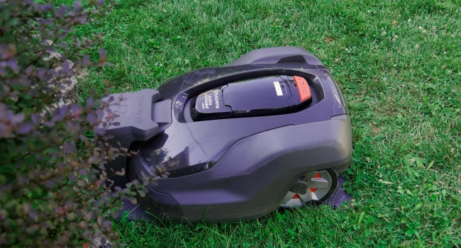 lawn mower robot